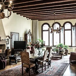 Palazzo Altinate - Note Di Piano , Padoue Italie